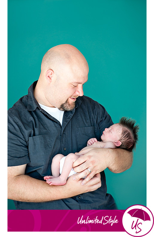 dad and baby, newborn photography,baby,los angeles, burbank photography,newborn curl, newborn posing,naked baby art
