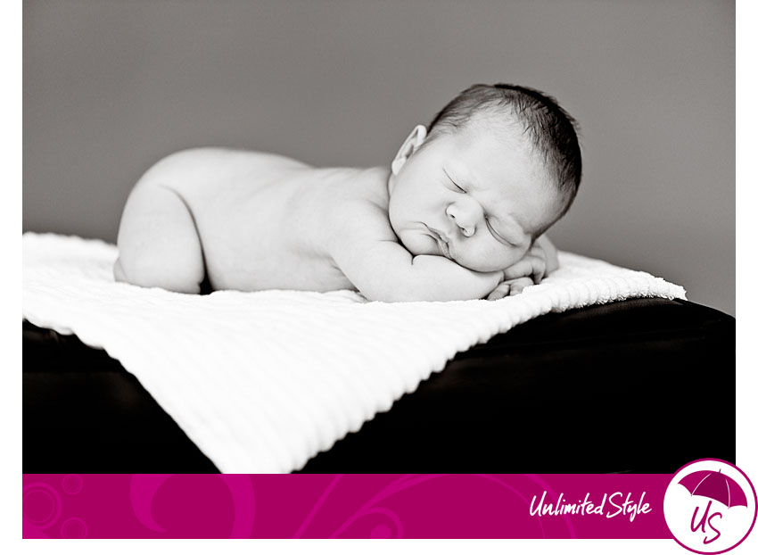 newborn photography,baby,los angeles, burbank photography,newborn curl